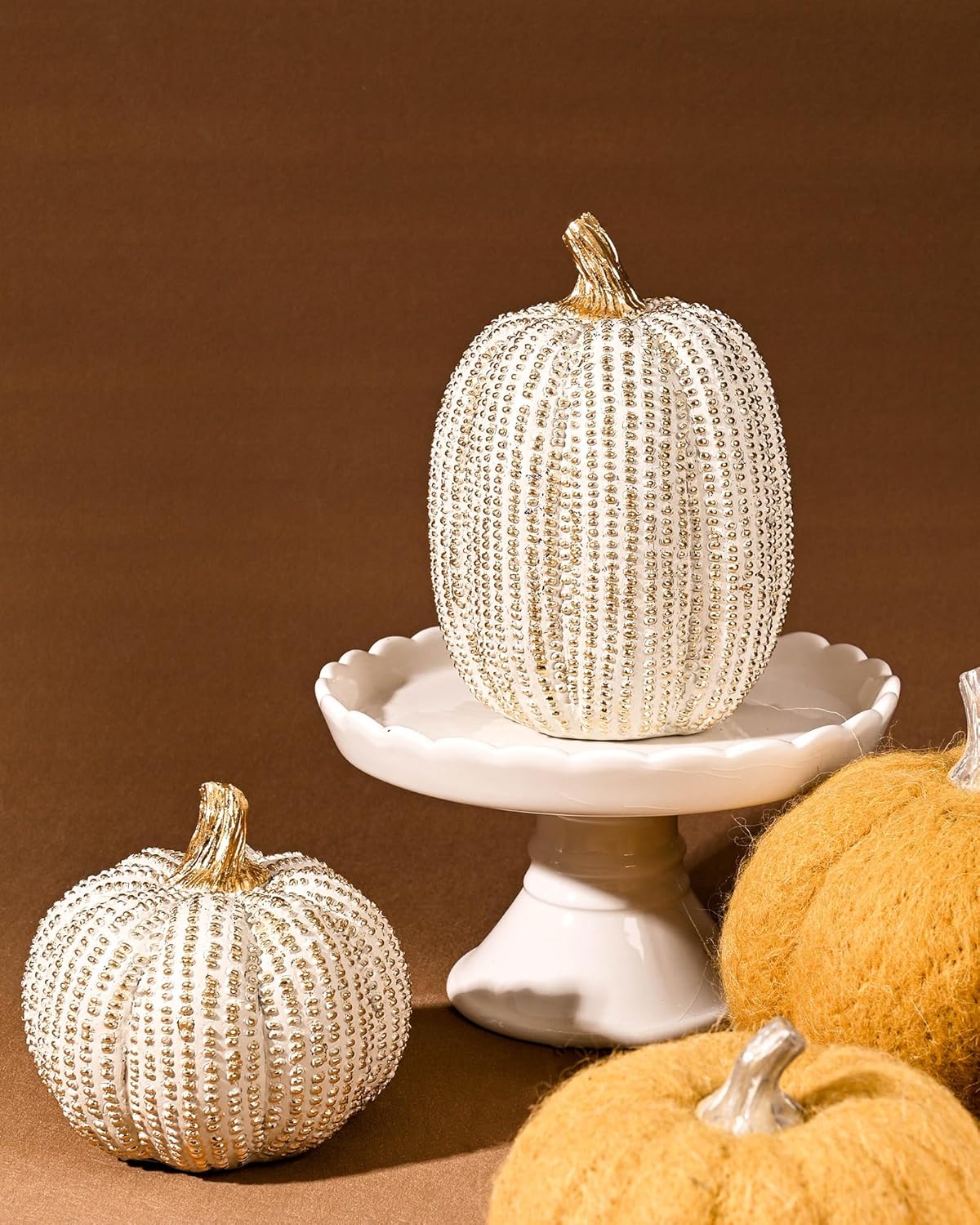 Thanksgiving Resin Pumpkins Fall Decor, Brown and White Decorative Pumpkins Figurine, Artificial Carved Faux Pumpkin Statues for Rustic Fall Tabletop Home Decor, Farmhouse, Autumn, Harvest, Wedding