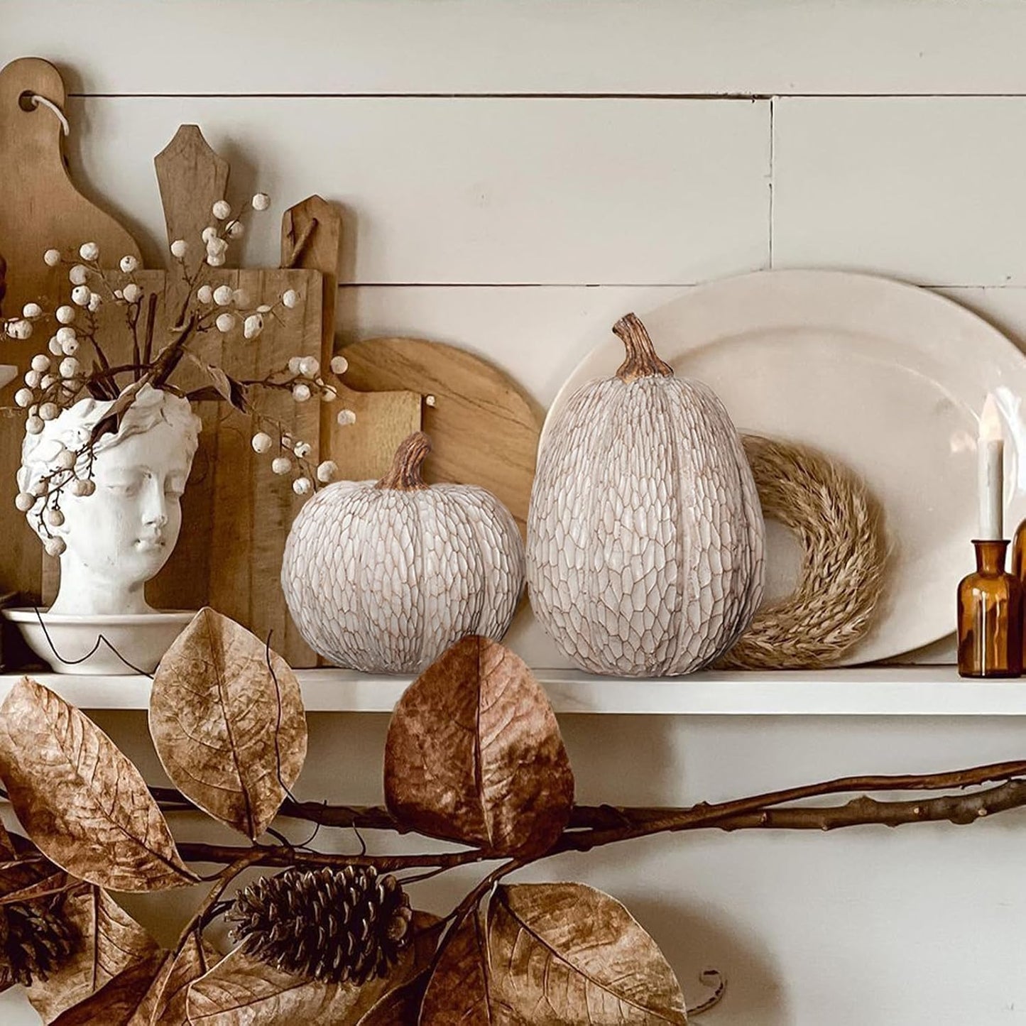 Thanksgiving Resin Pumpkins Fall Decor, Brown and White Decorative Pumpkins Figurine, Artificial Carved Faux Pumpkin Statues for Rustic Fall Tabletop Home Decor, Farmhouse, Autumn, Harvest, Wedding