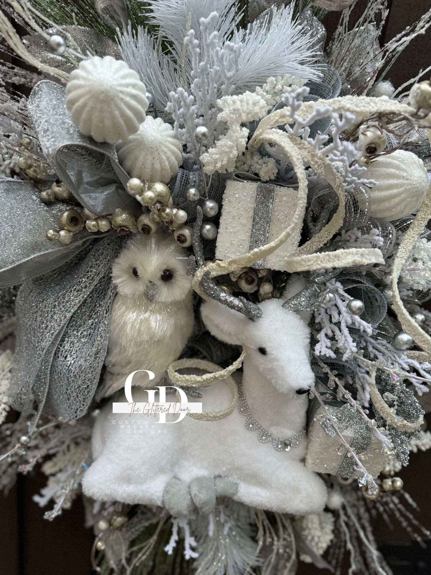 White Winter Christmas Wreath Rustic Natural glam wreath White Reindeer Christmas wreath Flocked wreath Owl White Christmas Decor
