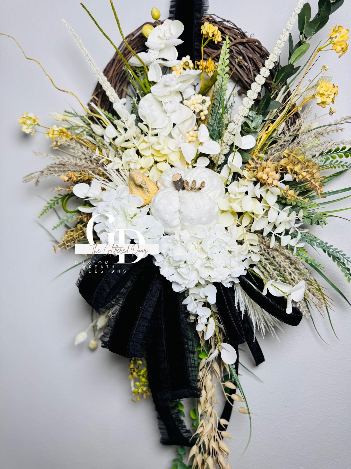Fall Wreath Black and White fall decor Pumpkin decor Fall Porch decor Thanksgiving wreath Outdoor wreath Autumn wreath Made to Order