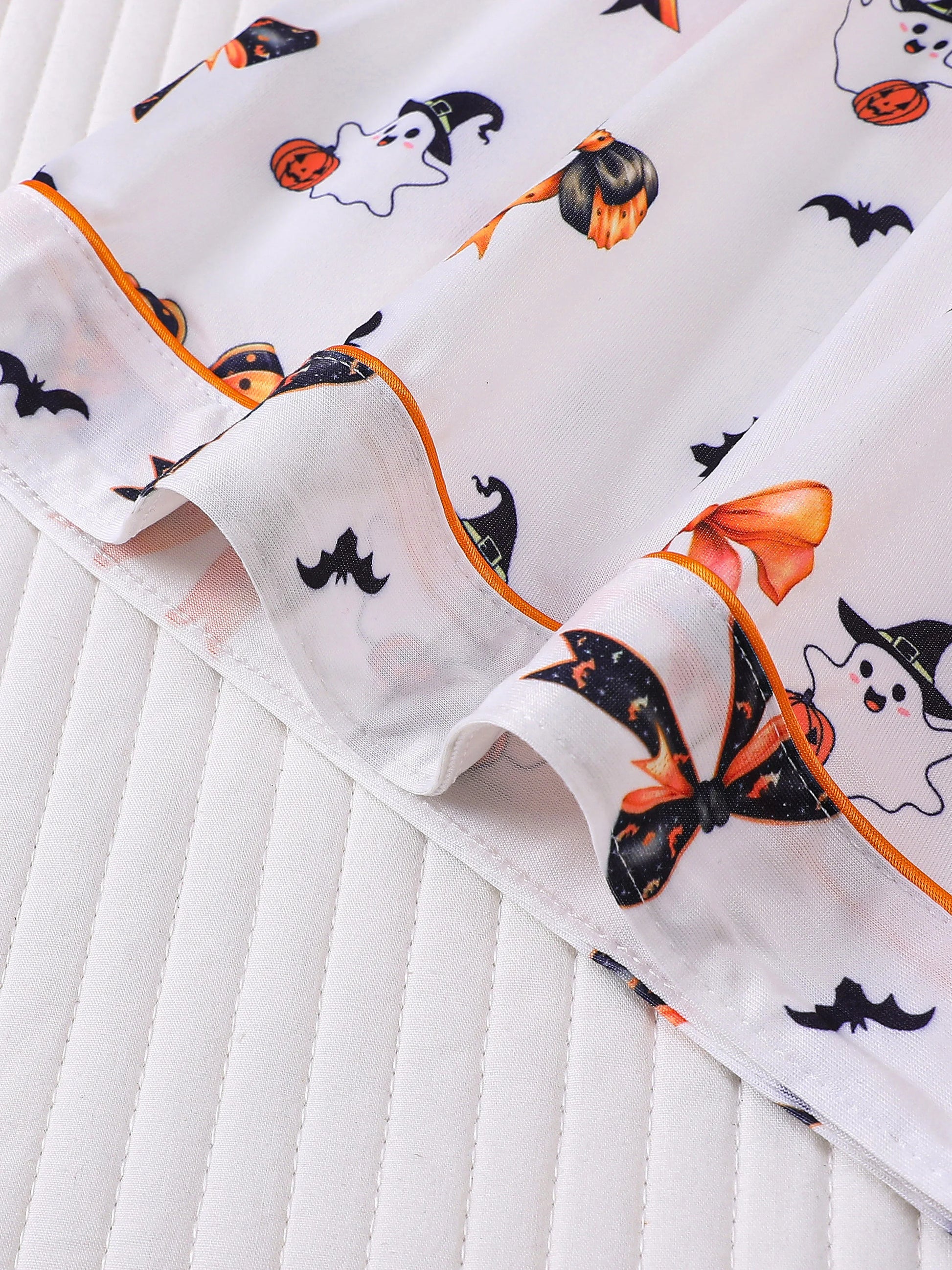 Women'S 2-Piece Cartoon Cute Little Ghost Bow Halloween Party Funny Print Women Can Wear Pajamas Party Set Short Sleeved Lapel