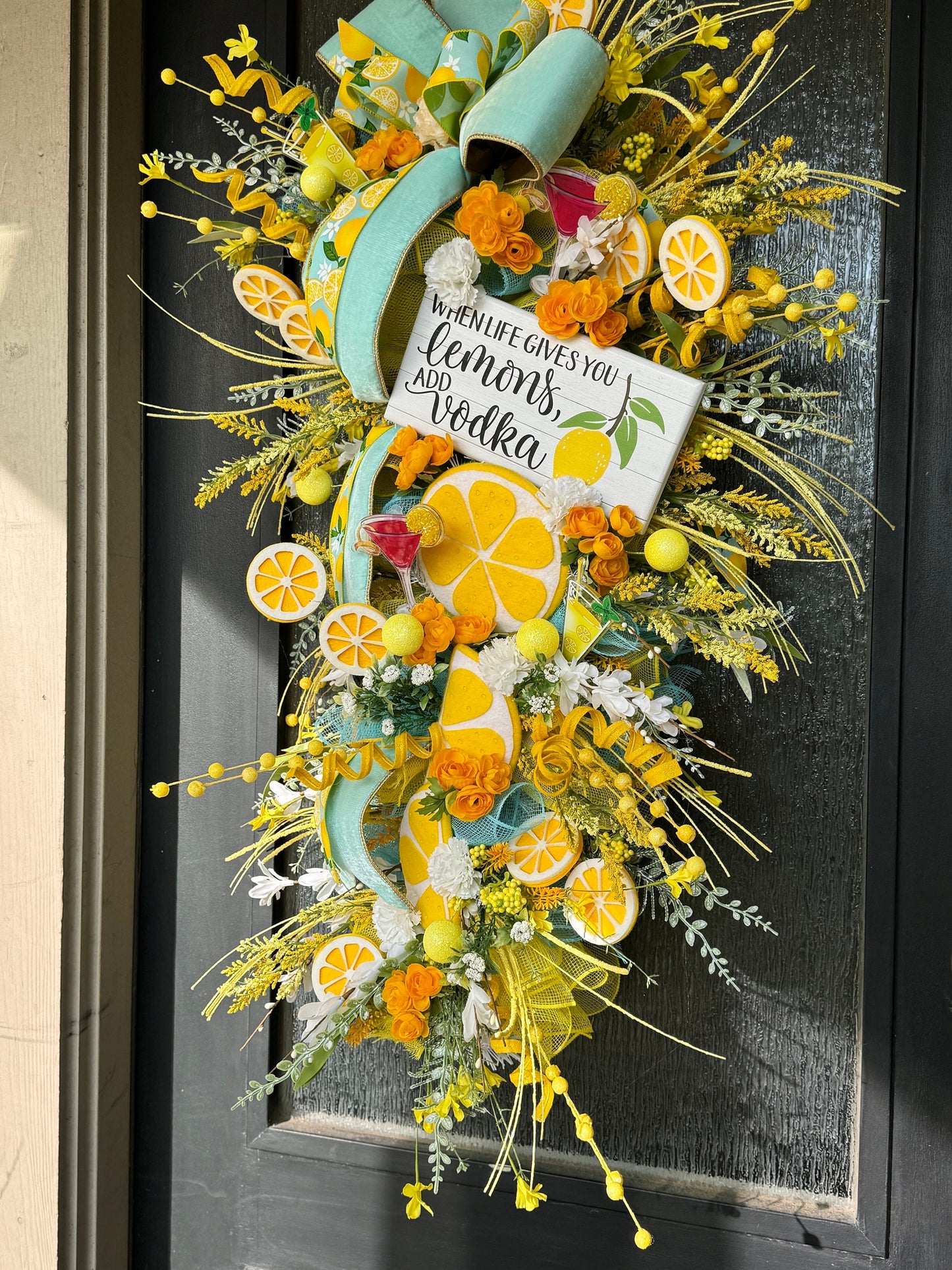 Summer Lemon Wreath Front Door wreath Lemon decor Summer Party Decor Front door decor Housewarming gift Outdoor wreath life gives you lemons