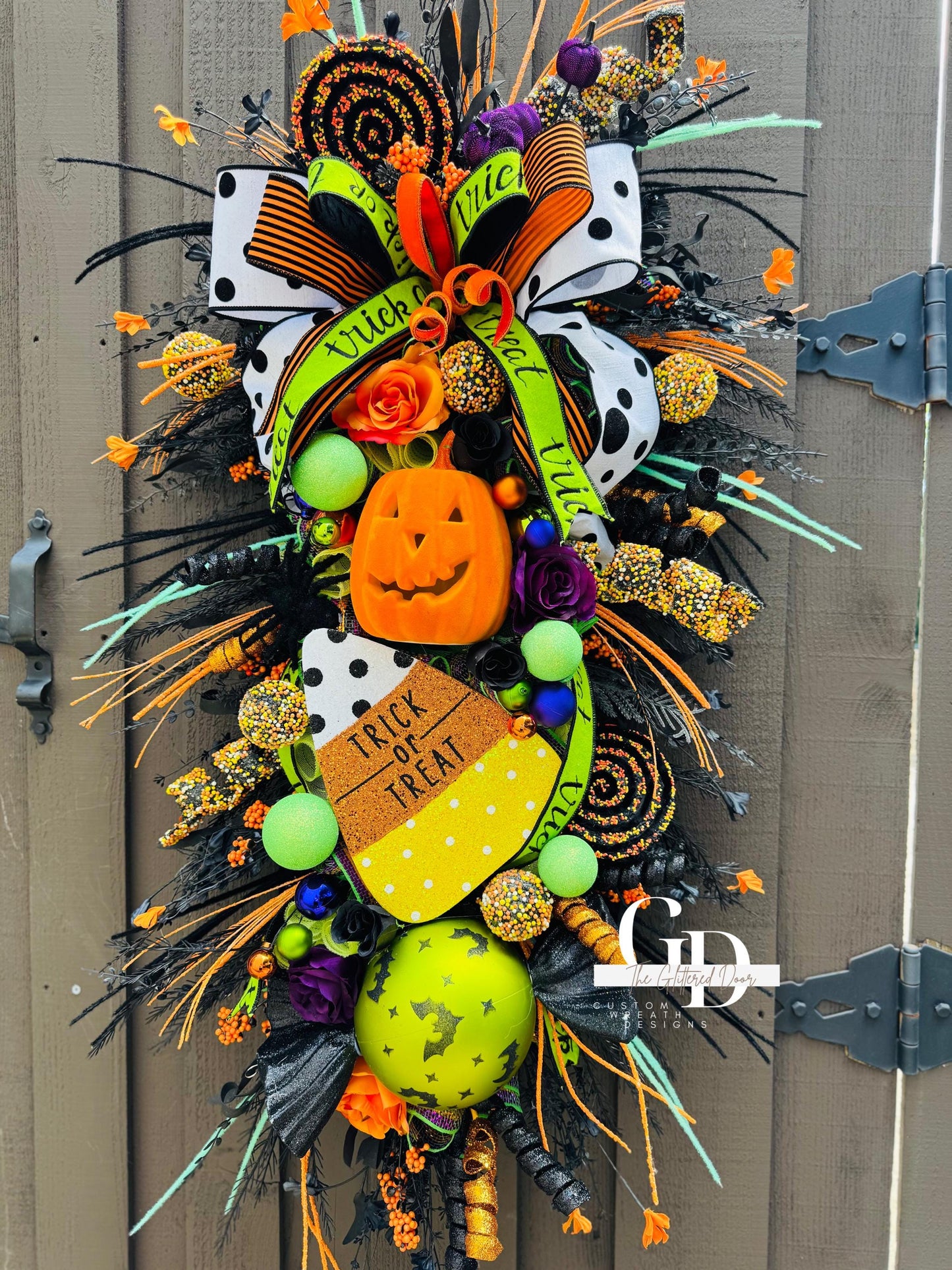 Oversized Halloween Wreath Orange pumpkin wreath Fall Front door Decor Halloween Decor front door wreath for fall Trick or Treat