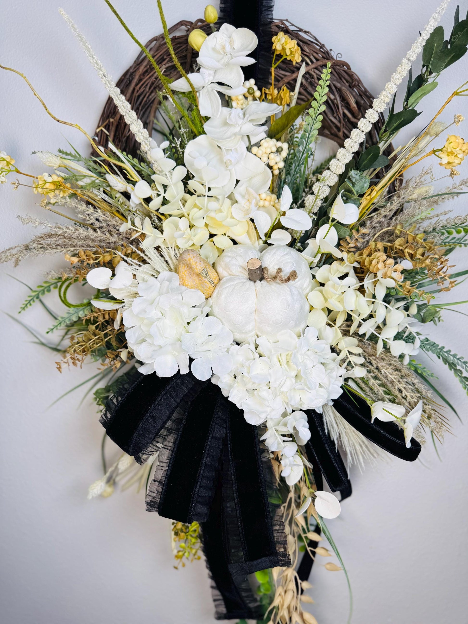 Fall Wreath Black and White fall decor Pumpkin decor Fall Porch decor Thanksgiving wreath Outdoor wreath Autumn wreath Made to Order