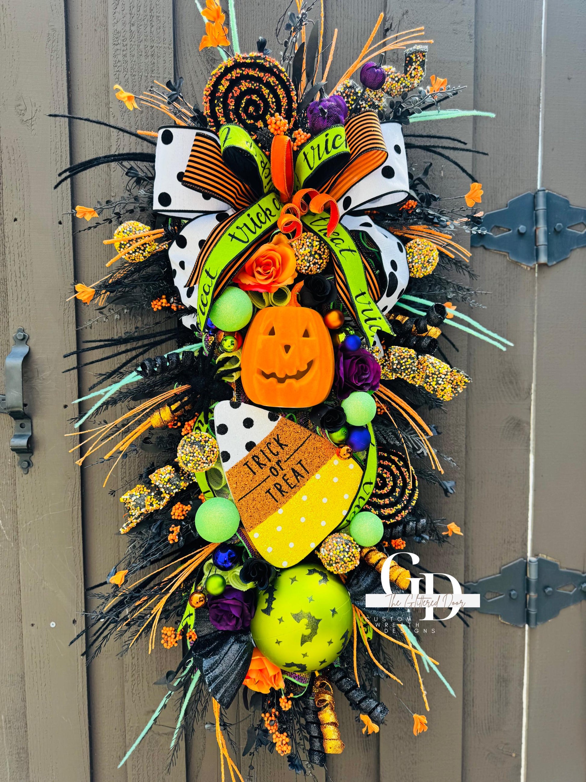 Oversized Halloween Wreath Orange pumpkin wreath Fall Front door Decor Halloween Decor front door wreath for fall Trick or Treat
