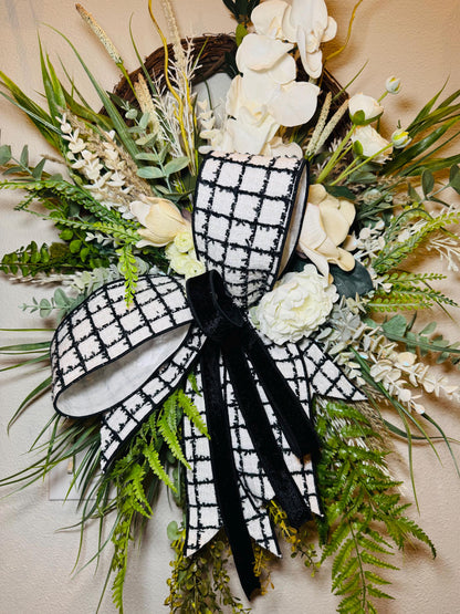 Custom Hydrangea Wreath for Everyday Use - Modern Farmhouse Door Decor in Neutral Colors