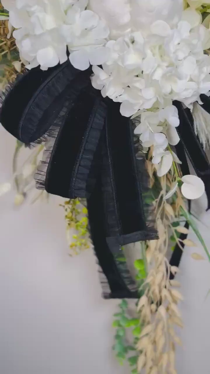 Fall Wreath Black and White fall decor Pumpkin decor Fall Porch decor Thanksgiving wreath Outdoor wreath Autumn wreath Made to Order