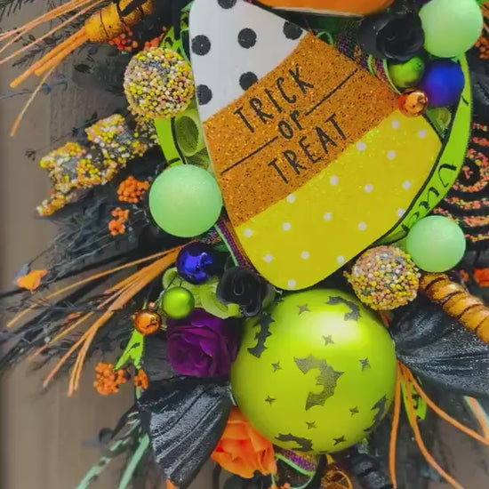 Oversized Halloween Wreath Orange pumpkin wreath Fall Front door Decor Halloween Decor front door wreath for fall Trick or Treat