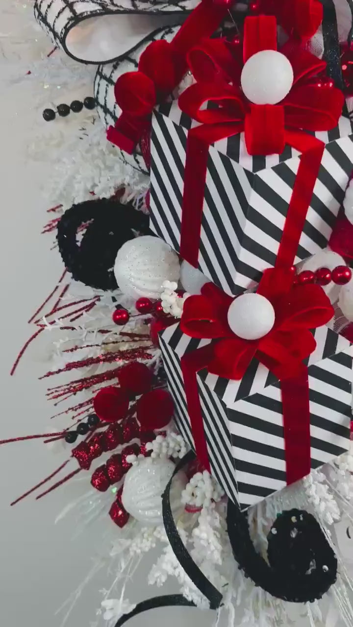 Christmas swag wreath Black Red and White Christmas wreath Present Holiday wreath Holiday decor Christmas decor Elegant wreath